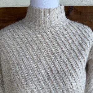 J. JILL Sweater. Wool / Cashmere. Ribbed, Mock Neck. Oatmeal, Beige XS X-Small